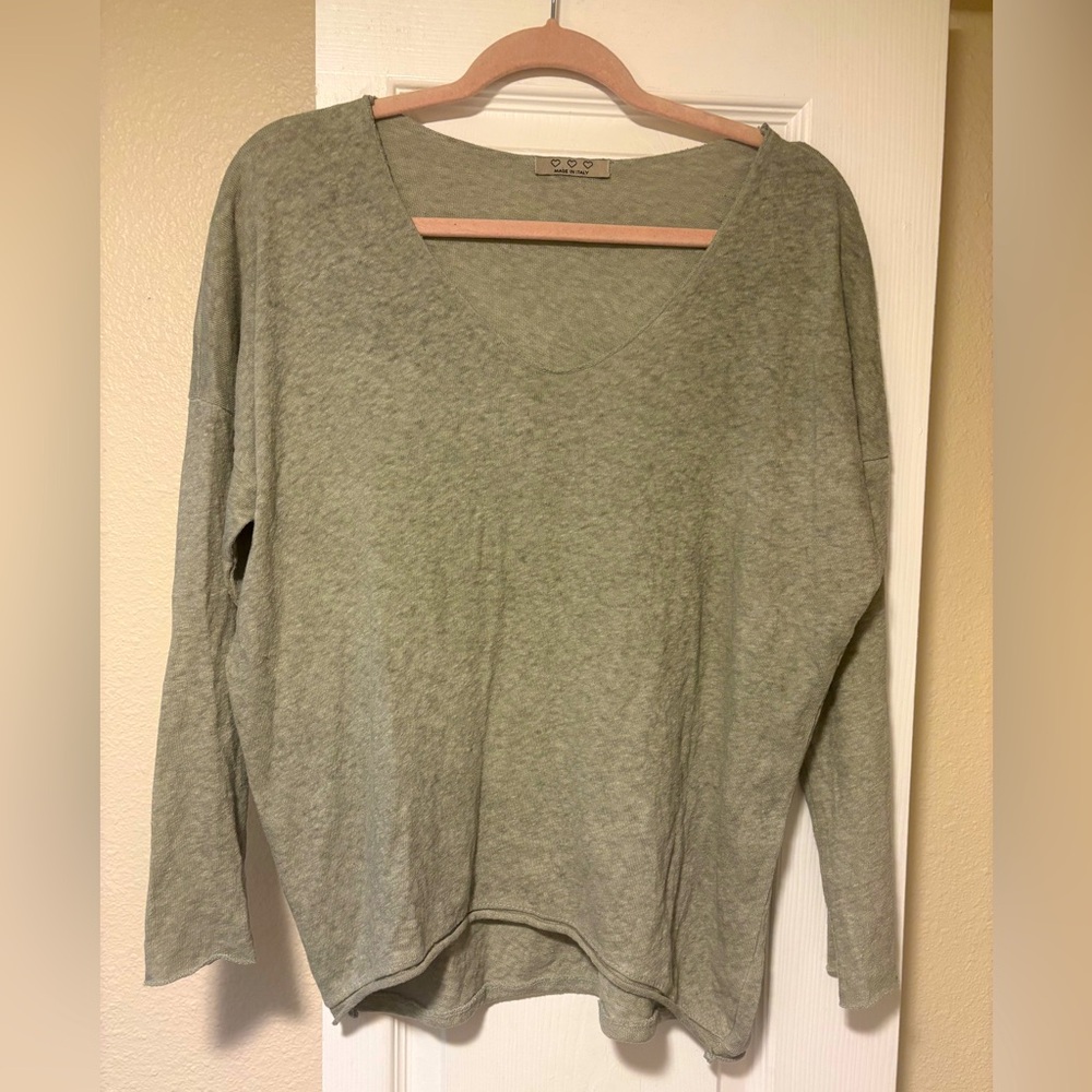 Made in Italy green sage top